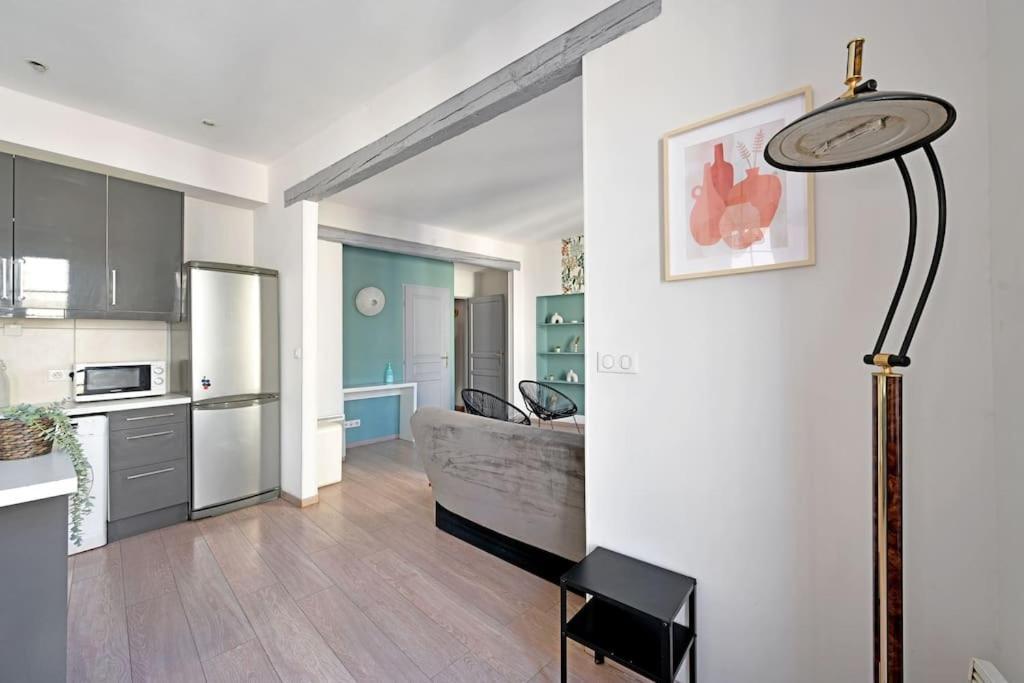 Pops Flat - Parking Prive Gratuit - Wi-Fi - Ac Clim Appartement Avignon Buitenkant foto
